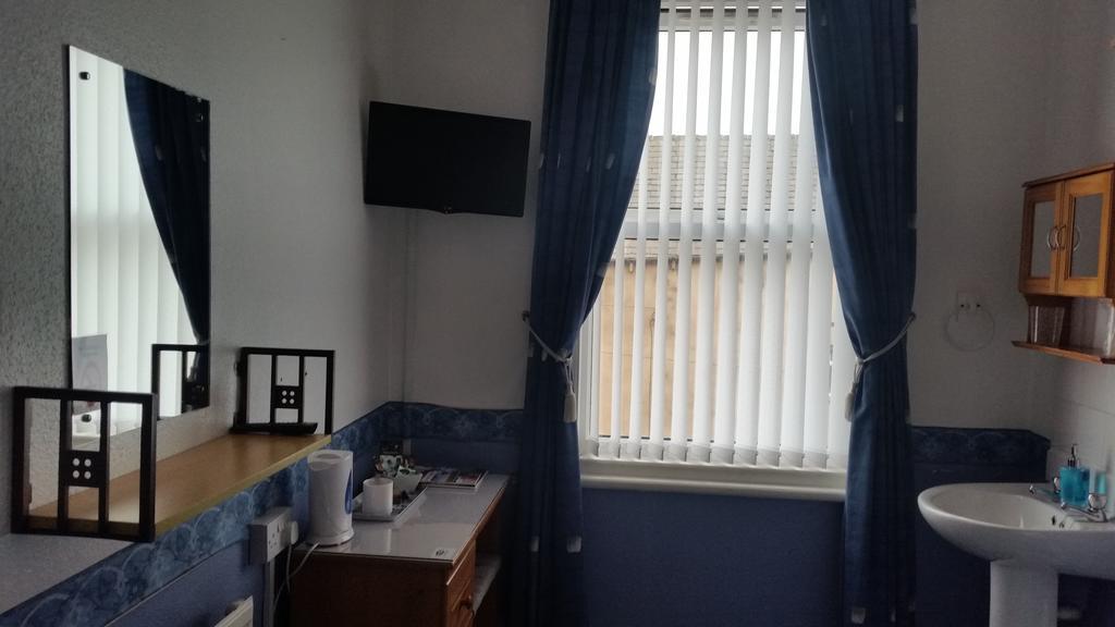 The Trevelyan Hotel Morecambe Room photo